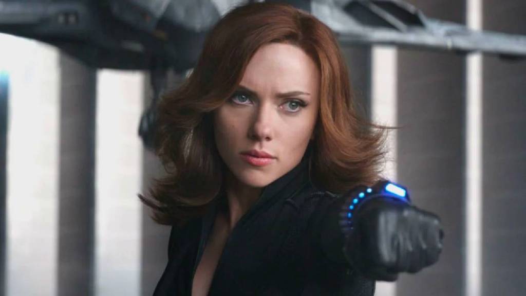 black widow scarlett johansson