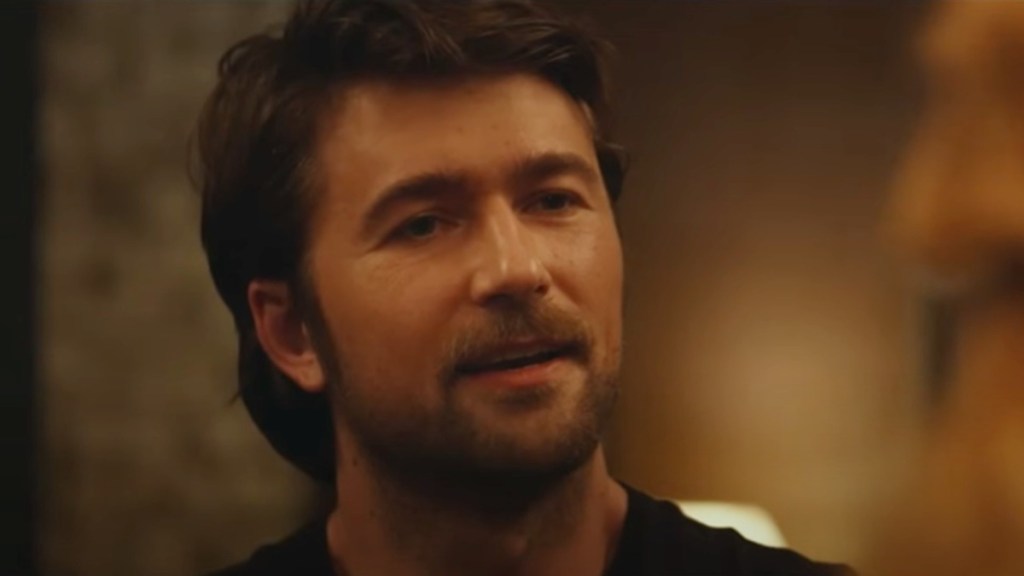 Brandon Sklenar on Batman & Nova Rumors, Teases Meeting With Marvel