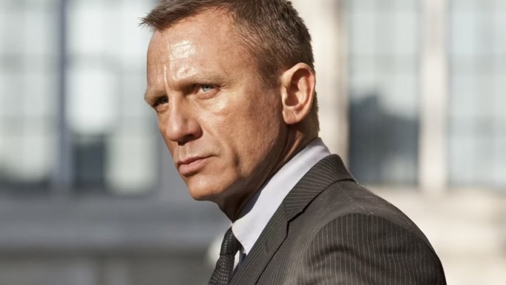 007: Villeneuve, Nolan, & More Set James Bond Director Meetings