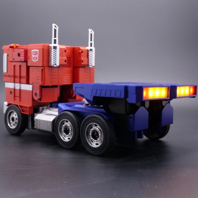 Auto-Converting Optimus 2