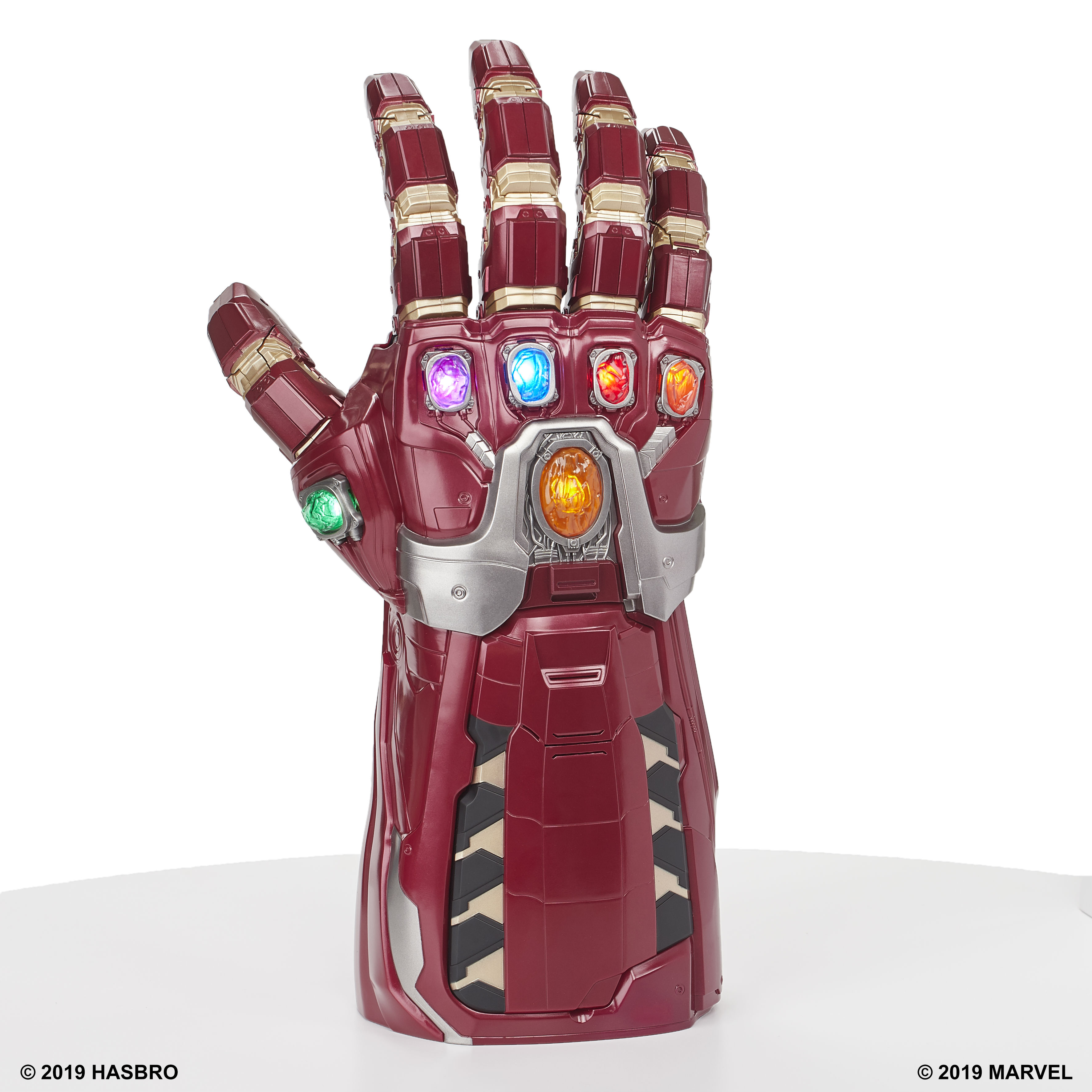 Avengers Power Gauntlet loose 2