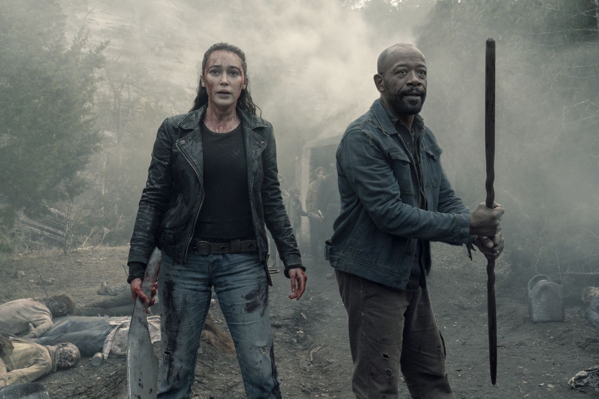 Alycia Debnam-Carey as Alicia Clark, Lennie James as Morgan JonesÂ - Fear the Walking Dead _ Season 5, Episode 1 - Photo Credit: Ryan Green/AMC