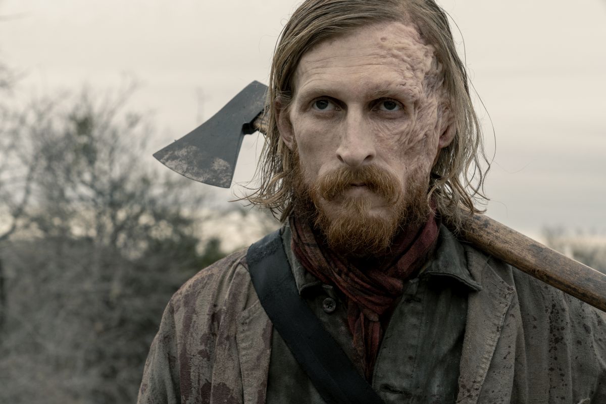 Austin Amelio as DwightÂ - Fear the Walking Dead _ Season 5, Episode 3 - Photo Credit: Ryan Green/AMC