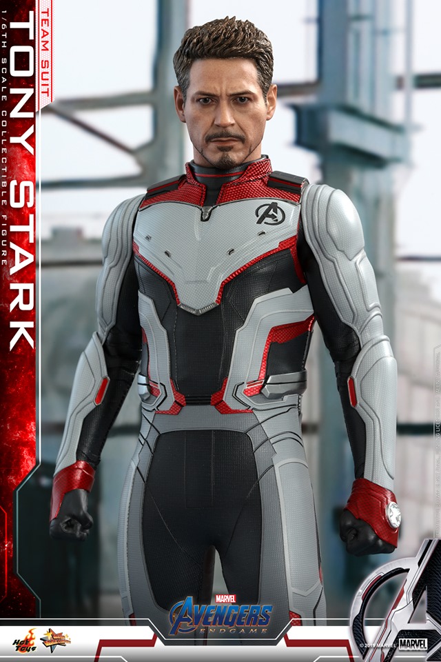 Avengers: Endgame- 1:6 Tony Stark (Team Suit) Collectible Figure