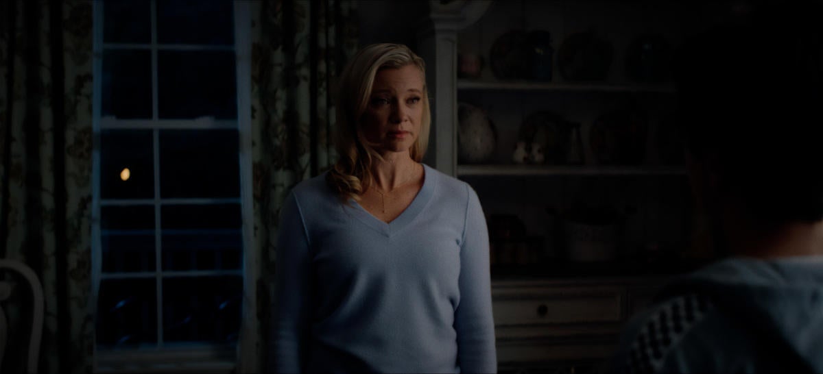 Amy Smart as Barbara Whitmore