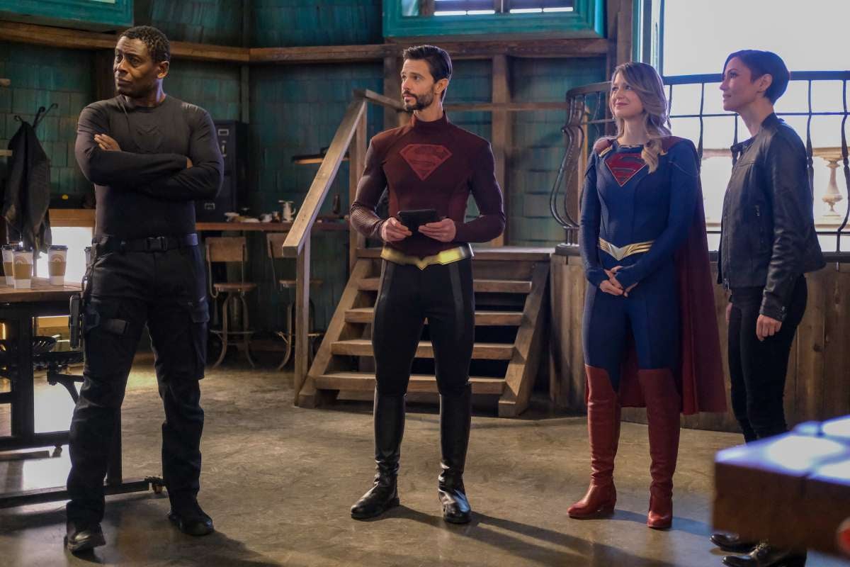 J'onn J'onnz, Zor-El, Supergirl and Alex