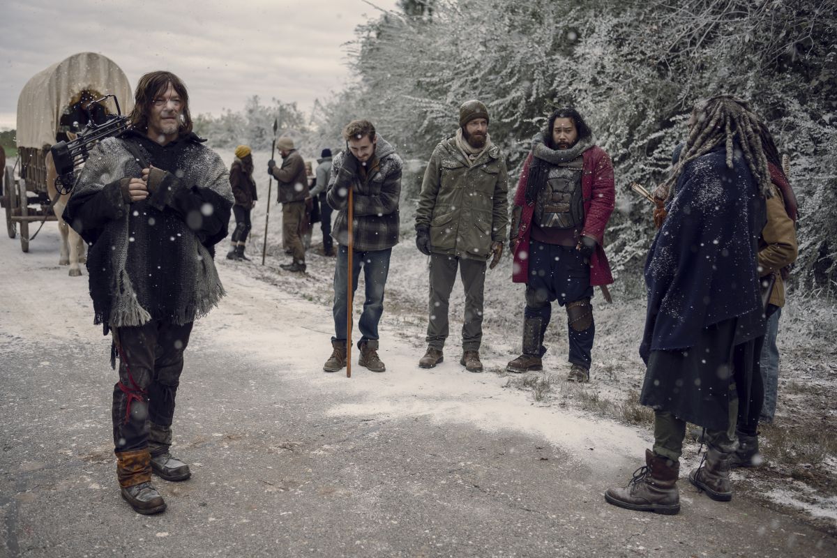 Norman Reedus as Daryl Dixon, Callan McAuliffe as Alden, Ross Marquand as Aaron, Cooper Andrews as Jerry, Danai Gurira as Michonne, Khary Payton as EzekielÂ - The Walking Dead _ Season 9, Episode 16 - Photo Credit: Gene Page/AMC